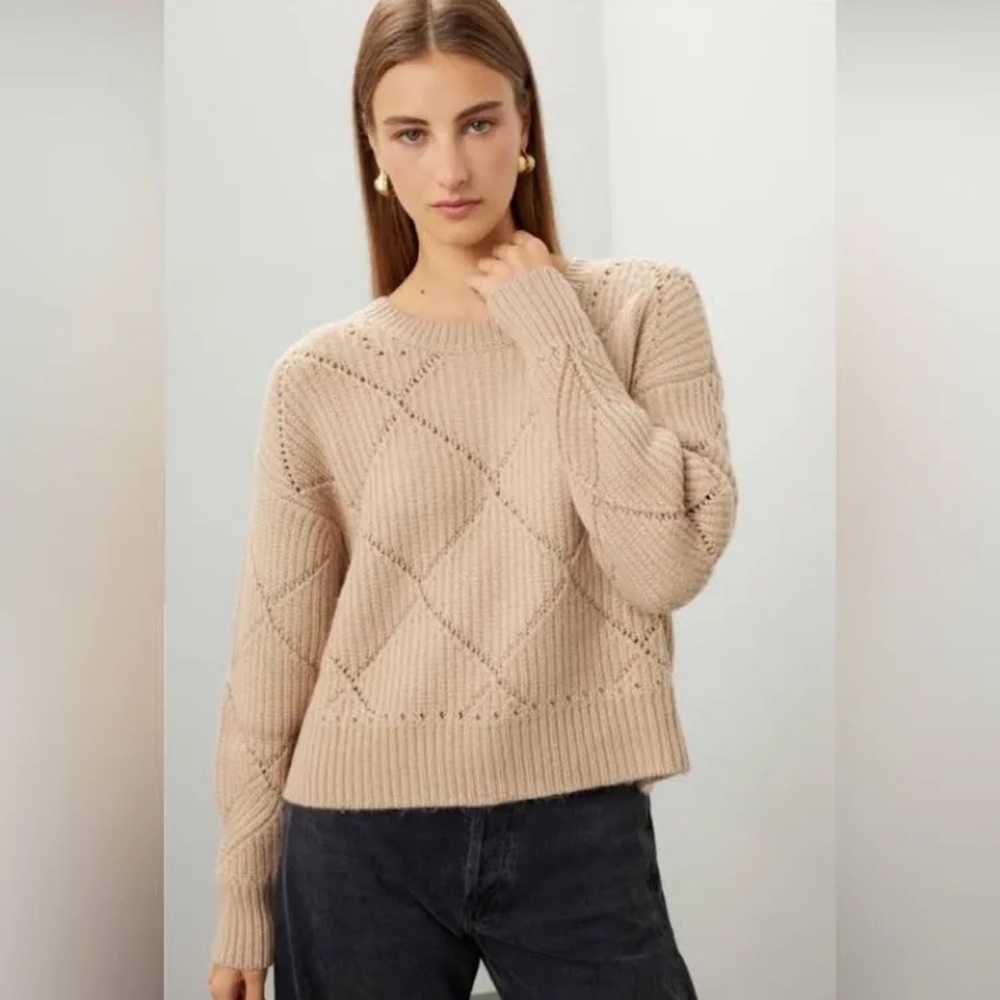 Thakoon Collective
Oatmeal Knit Sweater $260 SIZE LARGE NWT